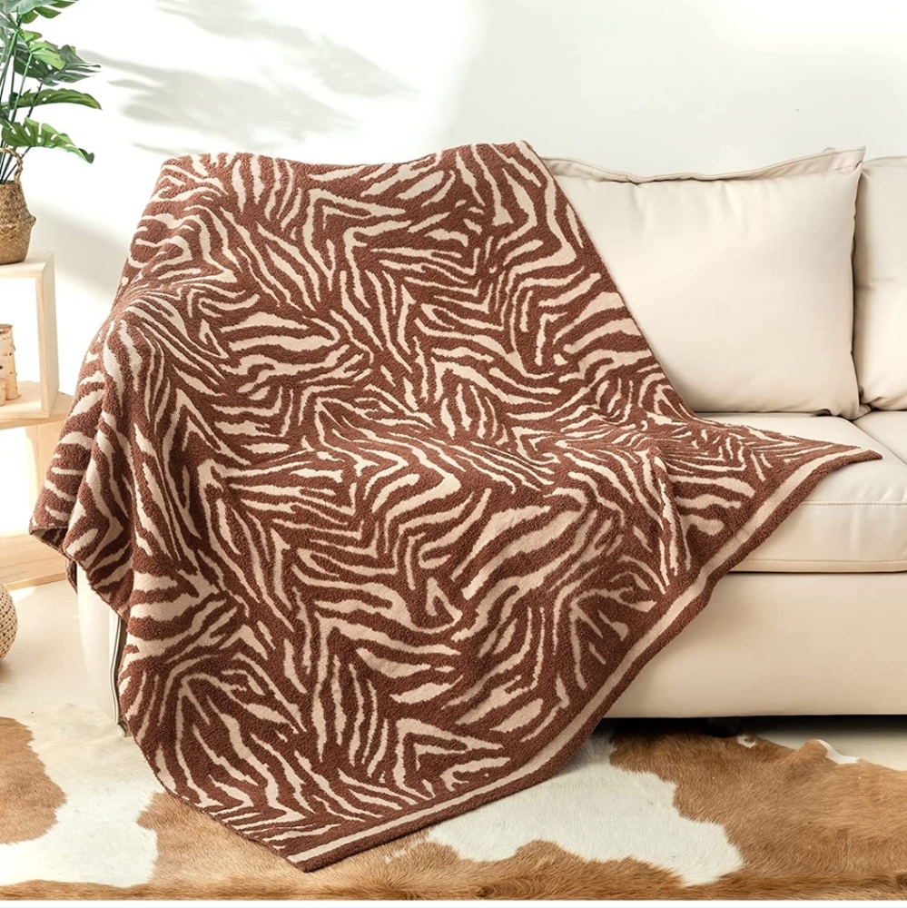 Luxury Feather Yarn Fluffy Throw Blanket Zebra Textured Reversible 3D Hand Feel